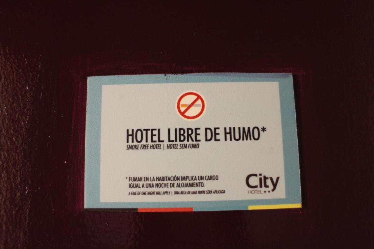 City Hotel Posadas Kültér fotó